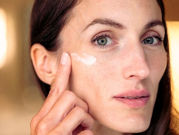 Bring Back the Bounce: Prevent Sagging Skin with V-Firm!