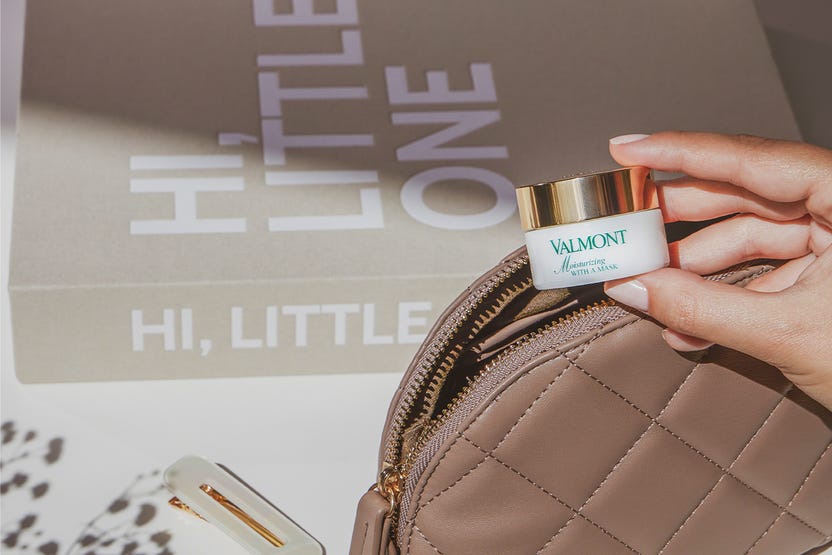 Moisturizing With A Mask main product photo